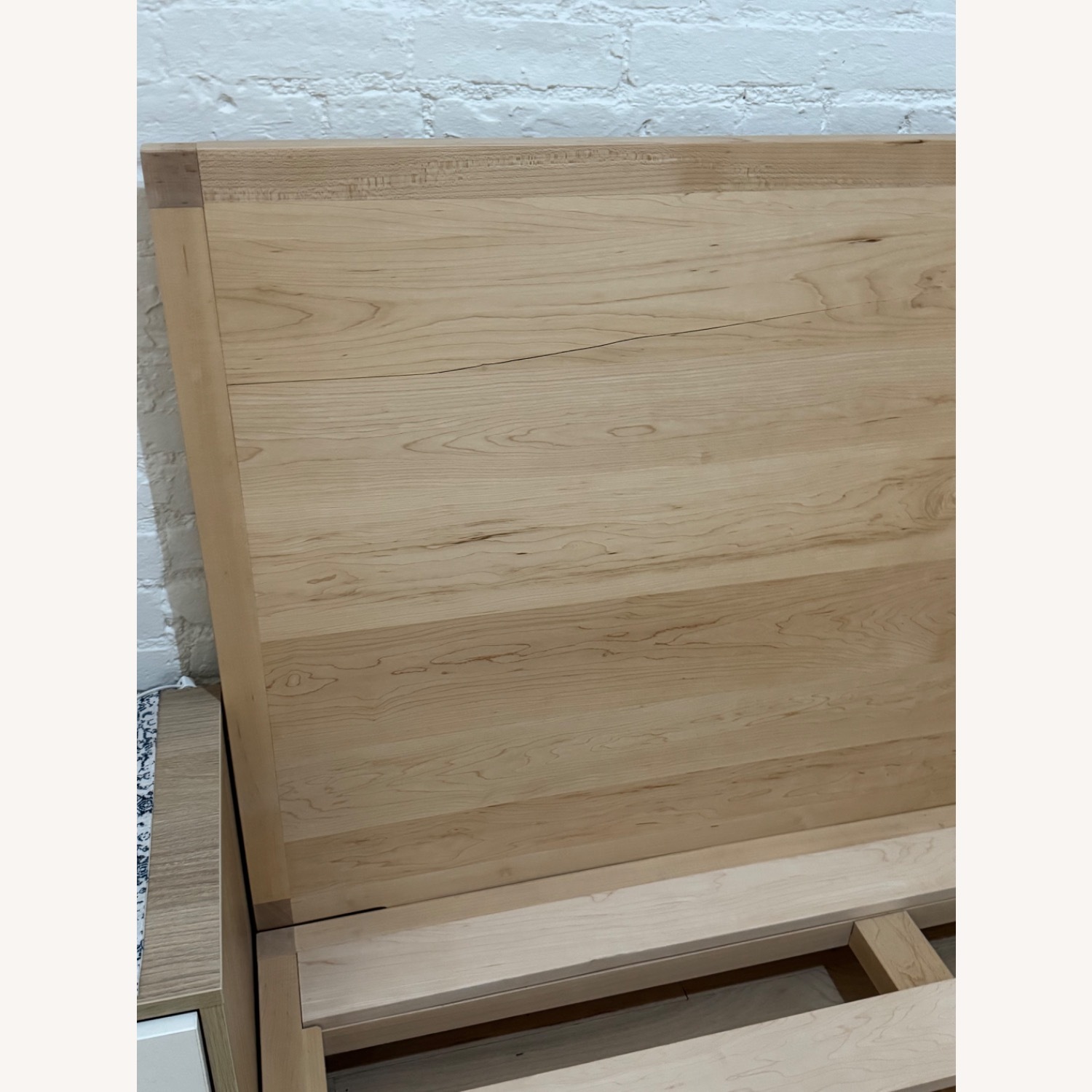Malibu Bed Frame Natural Wood Queen Bed - image-4