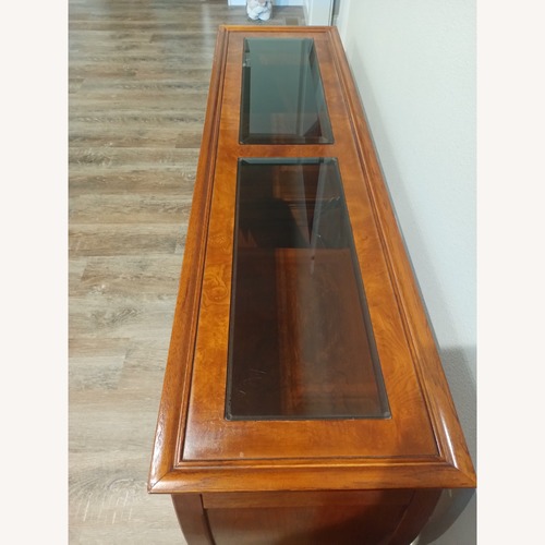 Used Thomasville Chinoiserie Table With Stools  for sale on AptDeco