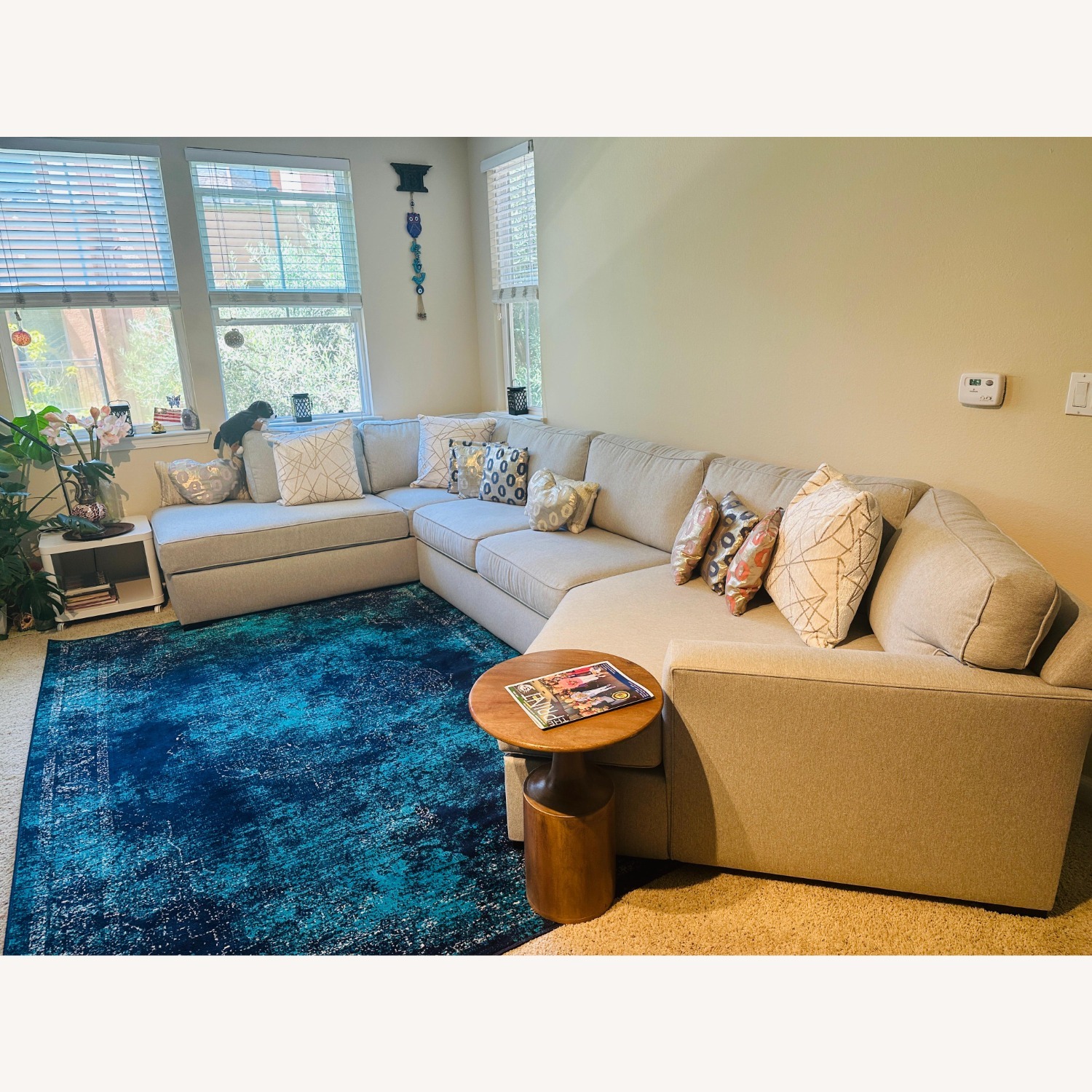 Living Spaces Light Gray 3+ Piece Sectional - image-3