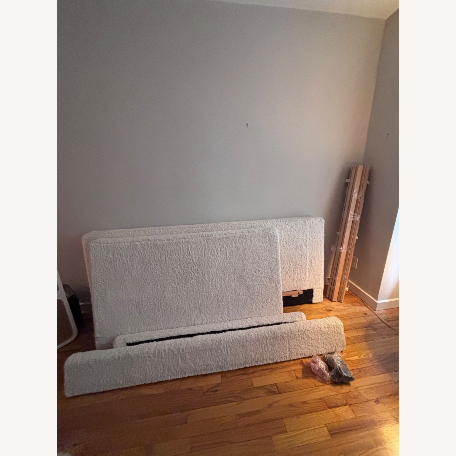 Pottery Barn Teen Cushy Ivory Full Bed - image-6