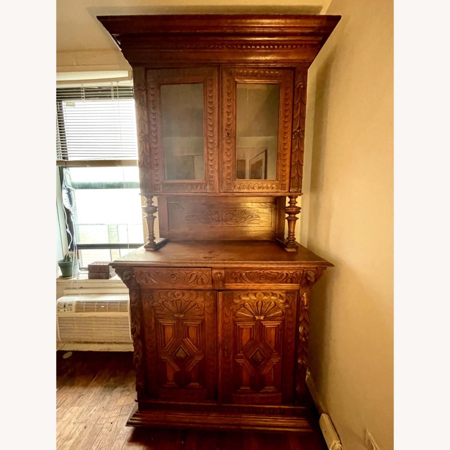 Antique 19th-Century Buffet Hutch - image-1