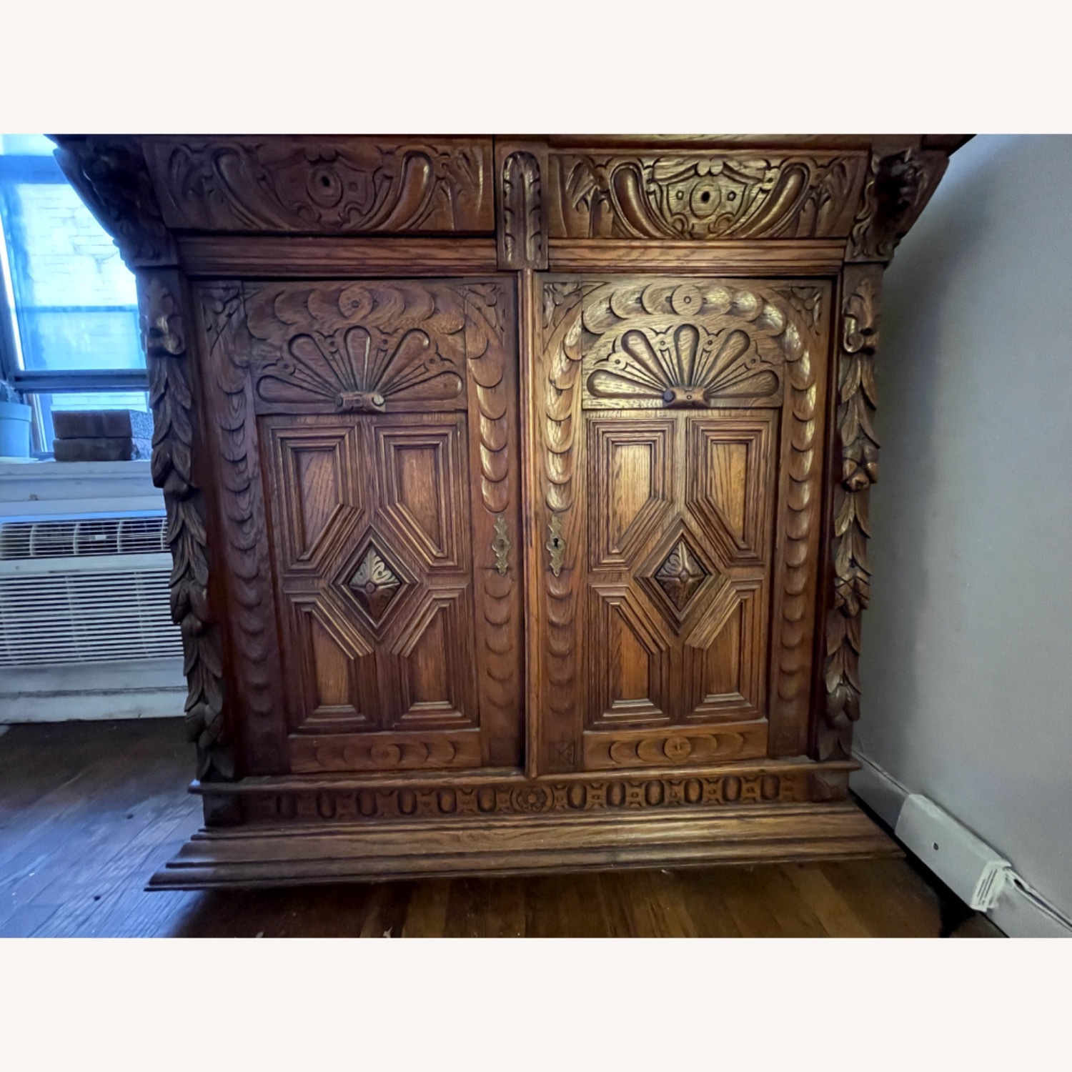 Antique 19th-Century Buffet Hutch - image-5