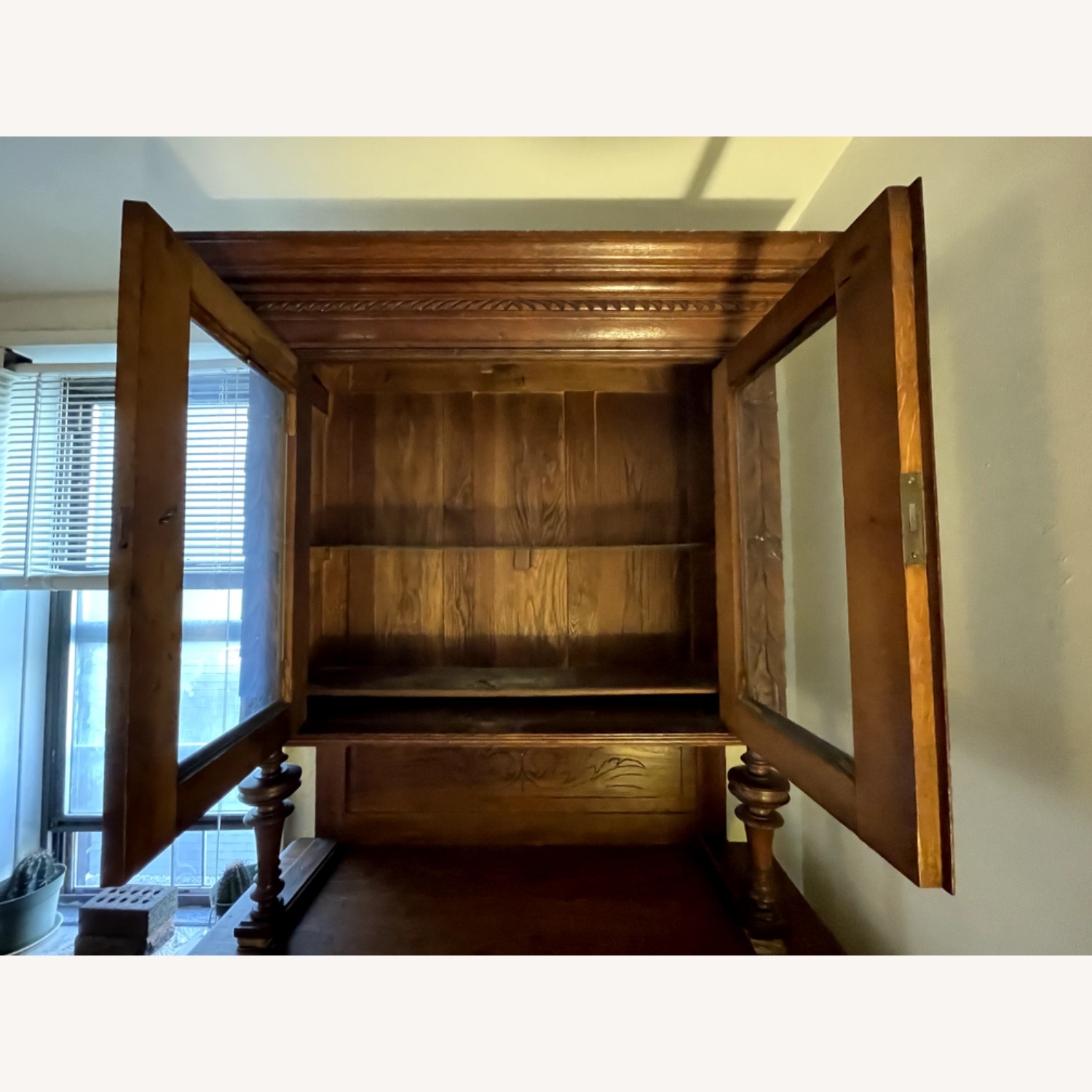Antique 19th-Century Buffet Hutch - image-7