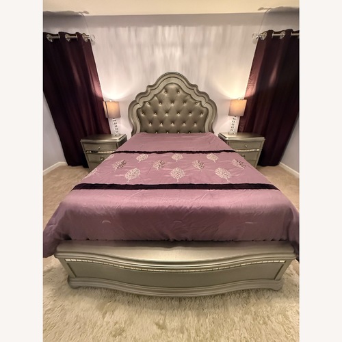 Used Havertys Brigitte Silver Queen Bed for sale on AptDeco