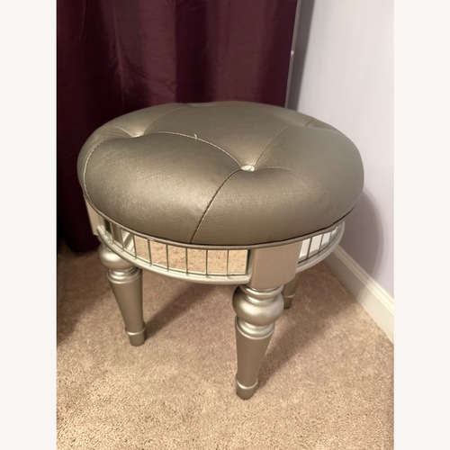Used Havertys Brigitte Silver Stool for sale on AptDeco