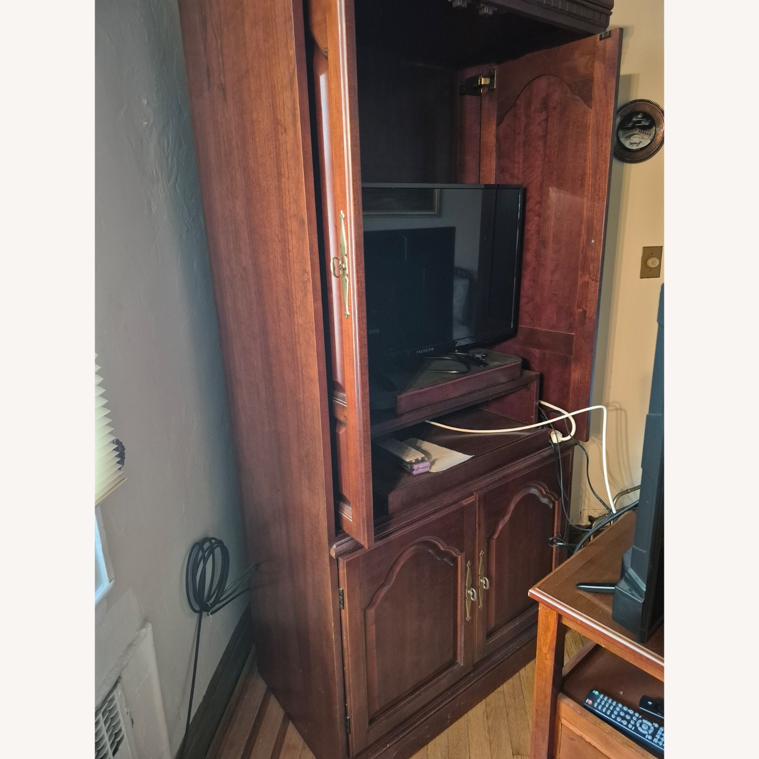 Hooker TV Cabinet / Bar Cabinet - image-3