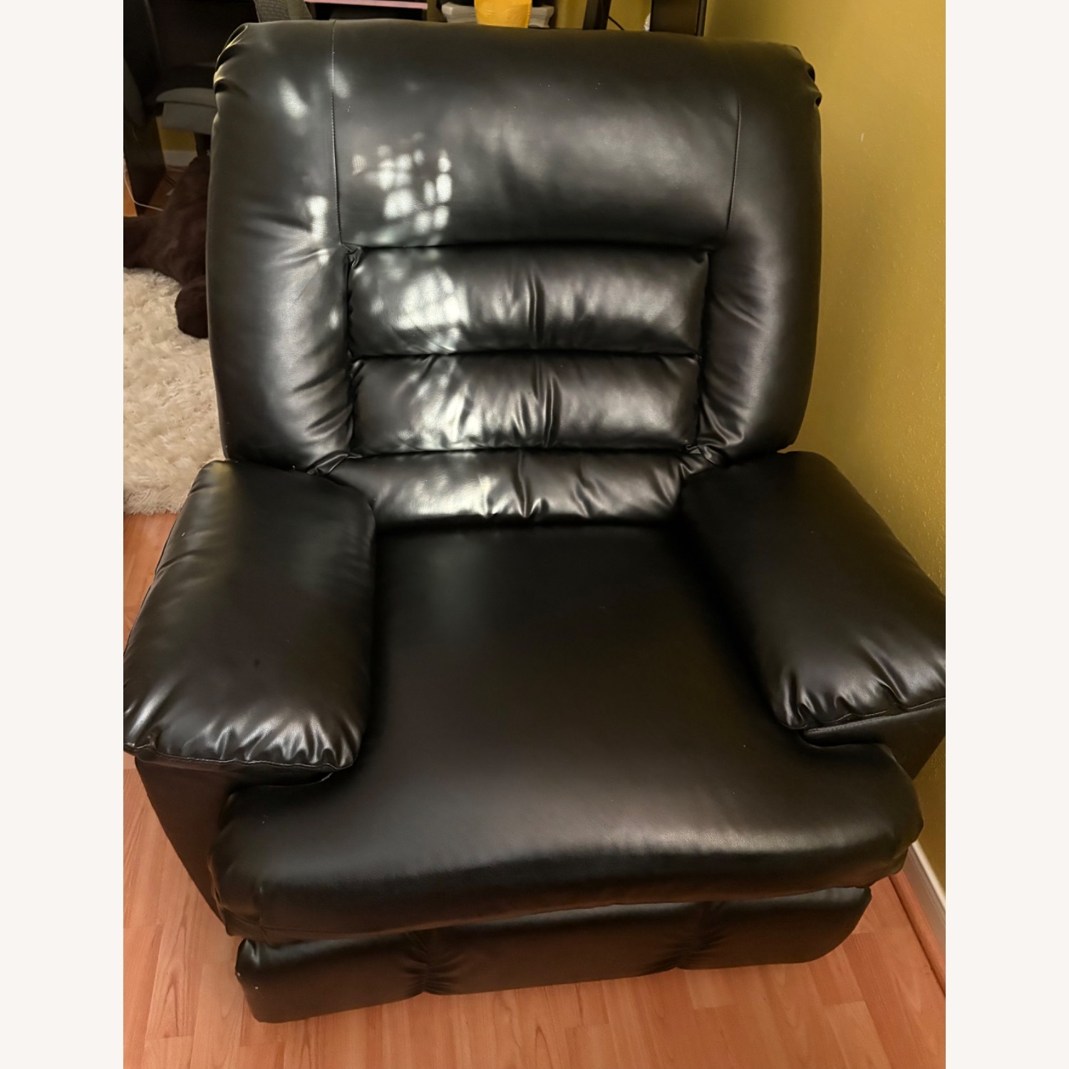 Leather Furniture South Black Leather Recliner - image-2