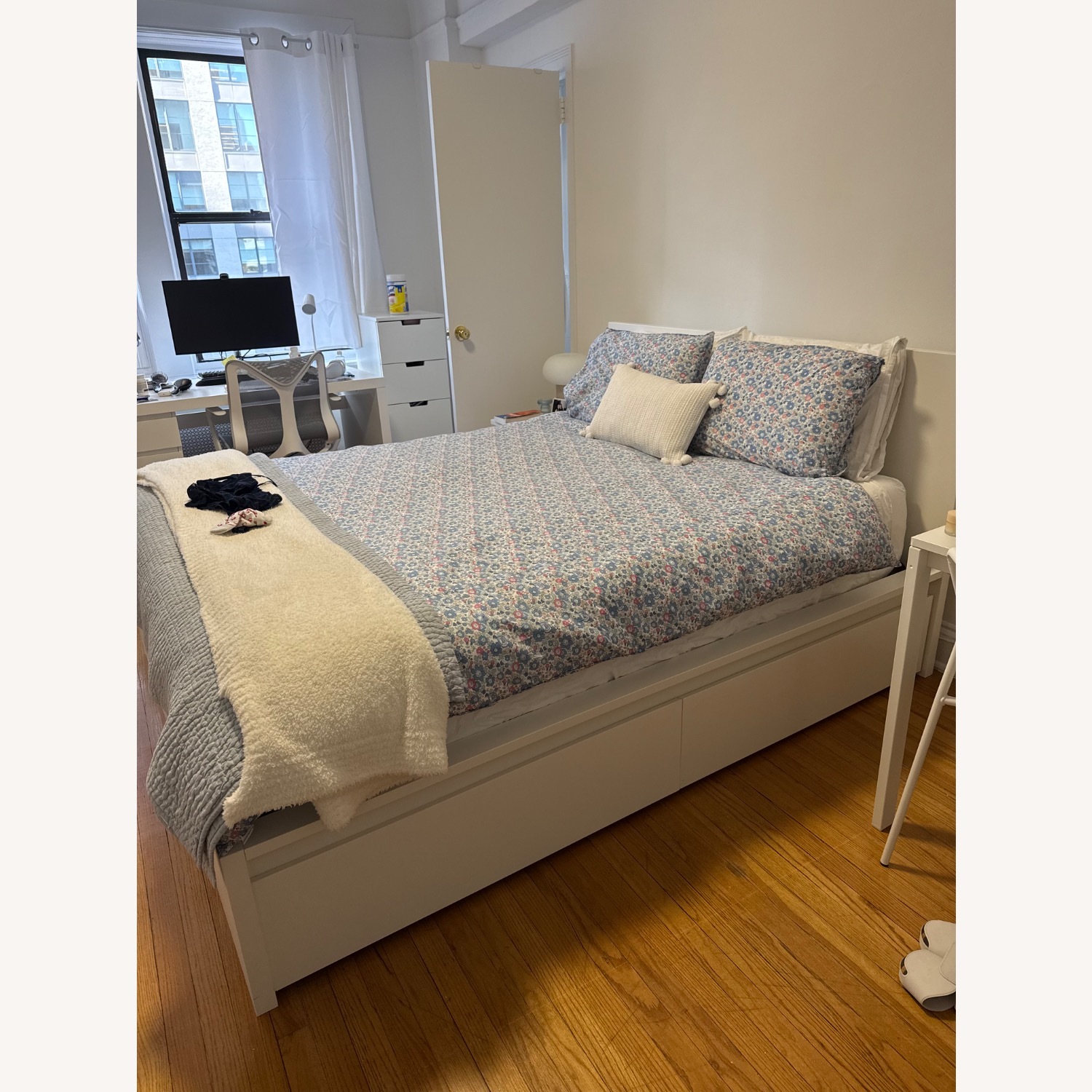 IKEA MALM White Queen Bed - image-2