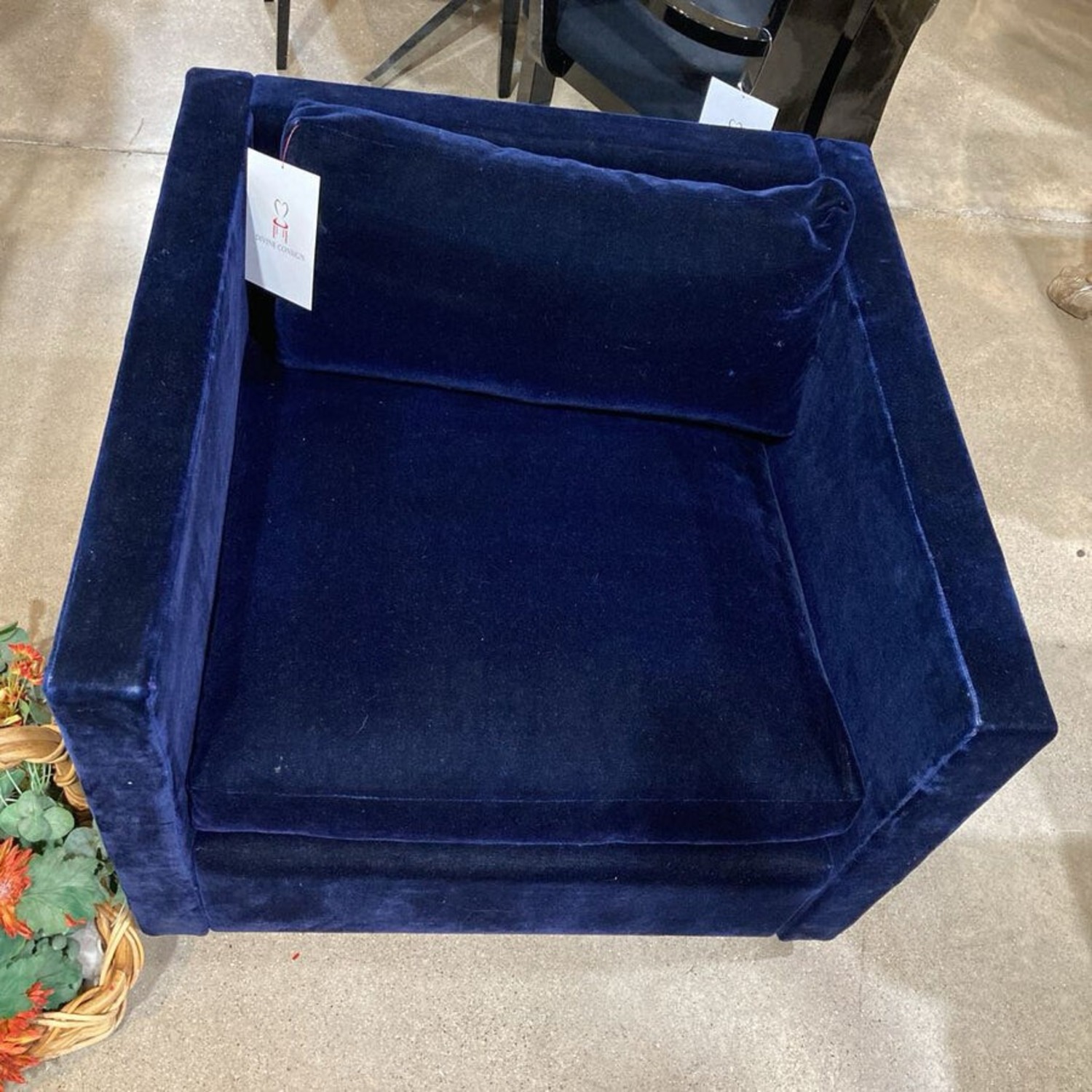 Mohair Accent Chair Navy - image-4
