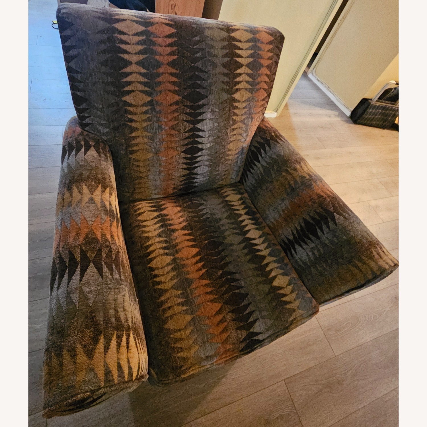 Raymour & Flanigan Armchair - image-3