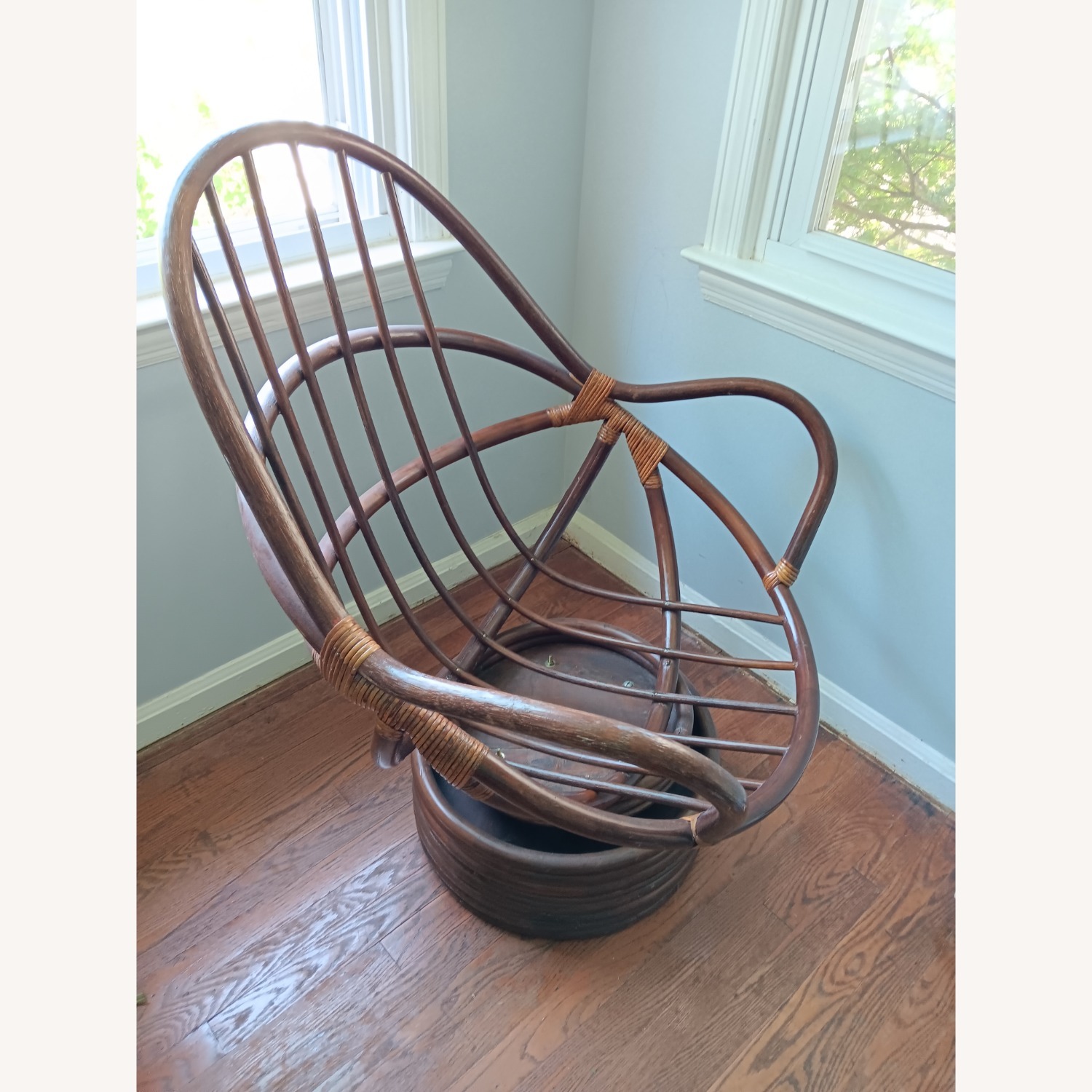 Vintage/Antique Accent Chair - image-3