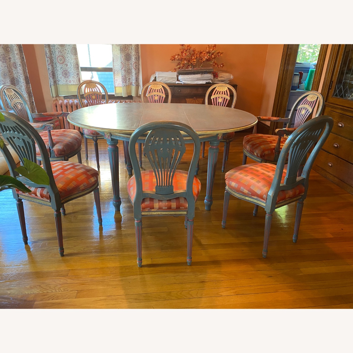 Unique Dining Sets - image-1
