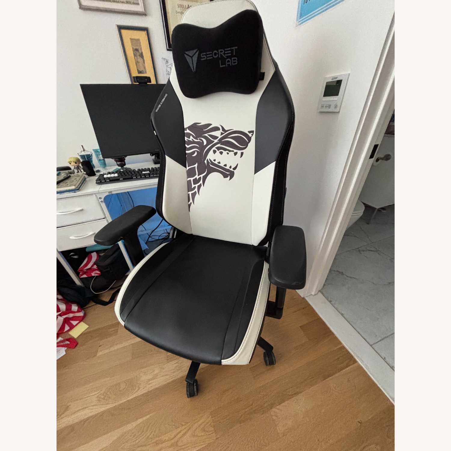 Secret Lab Titan Evo Game of Thrones Chair - image-1