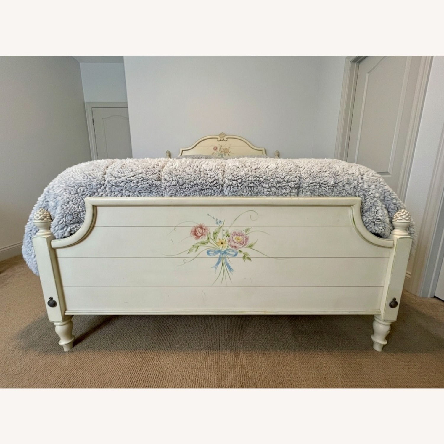 Ethan Allen Vintage Full Hand-painted Bed Frame - image-2