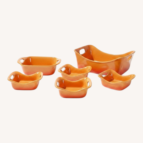 Used  Orange Stoneware Baking 5-Piece Set for sale on AptDeco