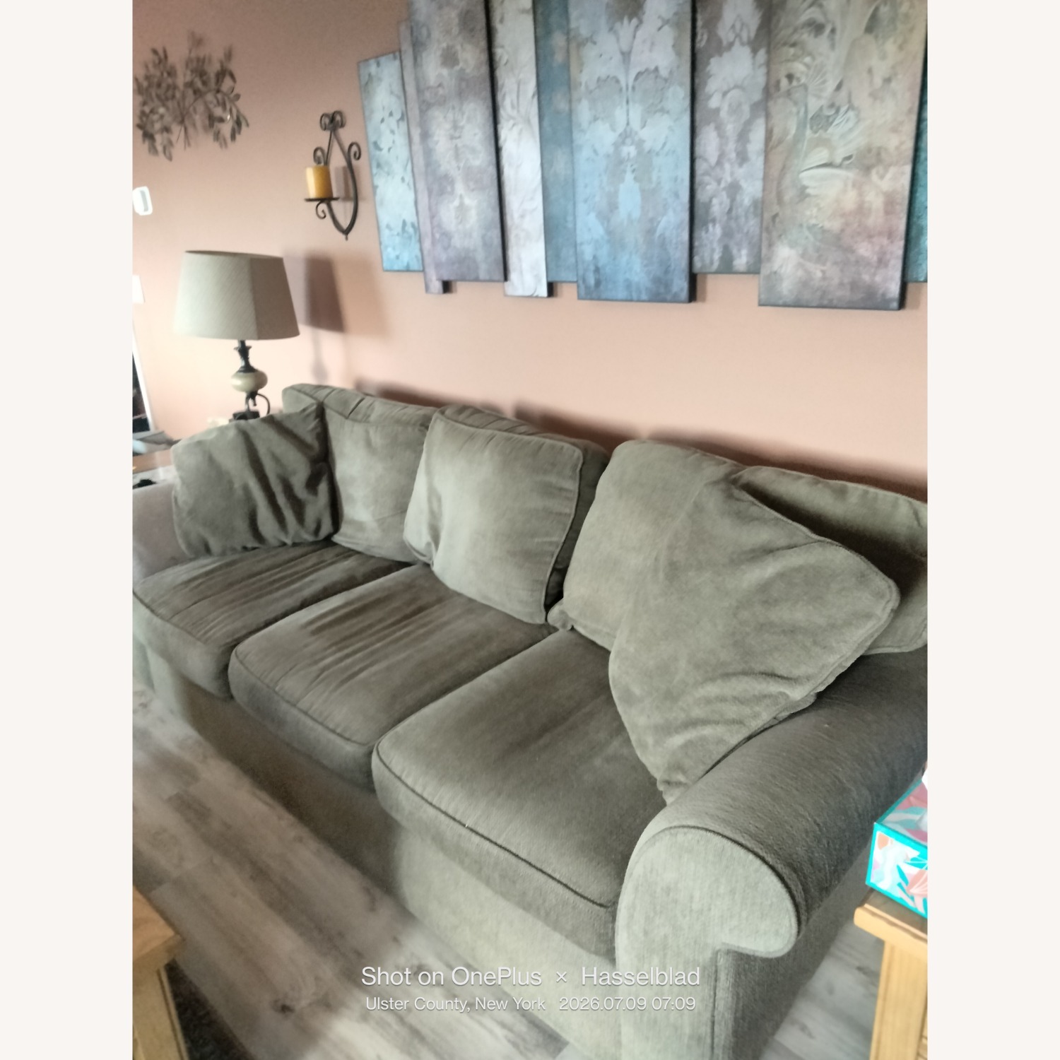 Bob's Discount Furniture Green 3+ Seater Sofa - image-2