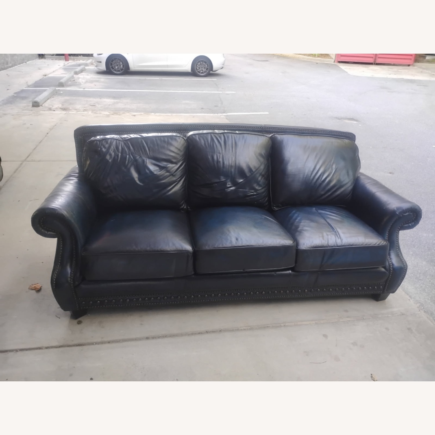 Rooms To Go Calvano Cindy Crawford Sofa Bed - image-4