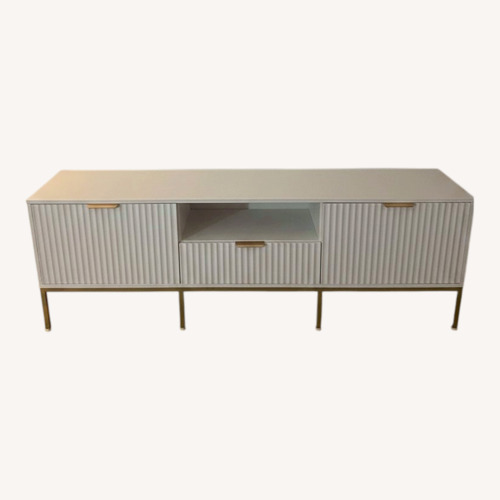 Used White Ceramic Media Storage for sale on AptDeco