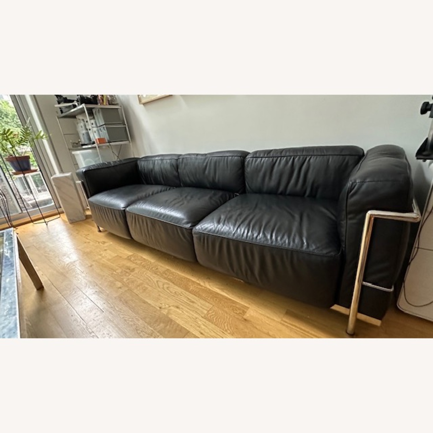 Le Corbusier LC2 Black Leather Sofa - image-2