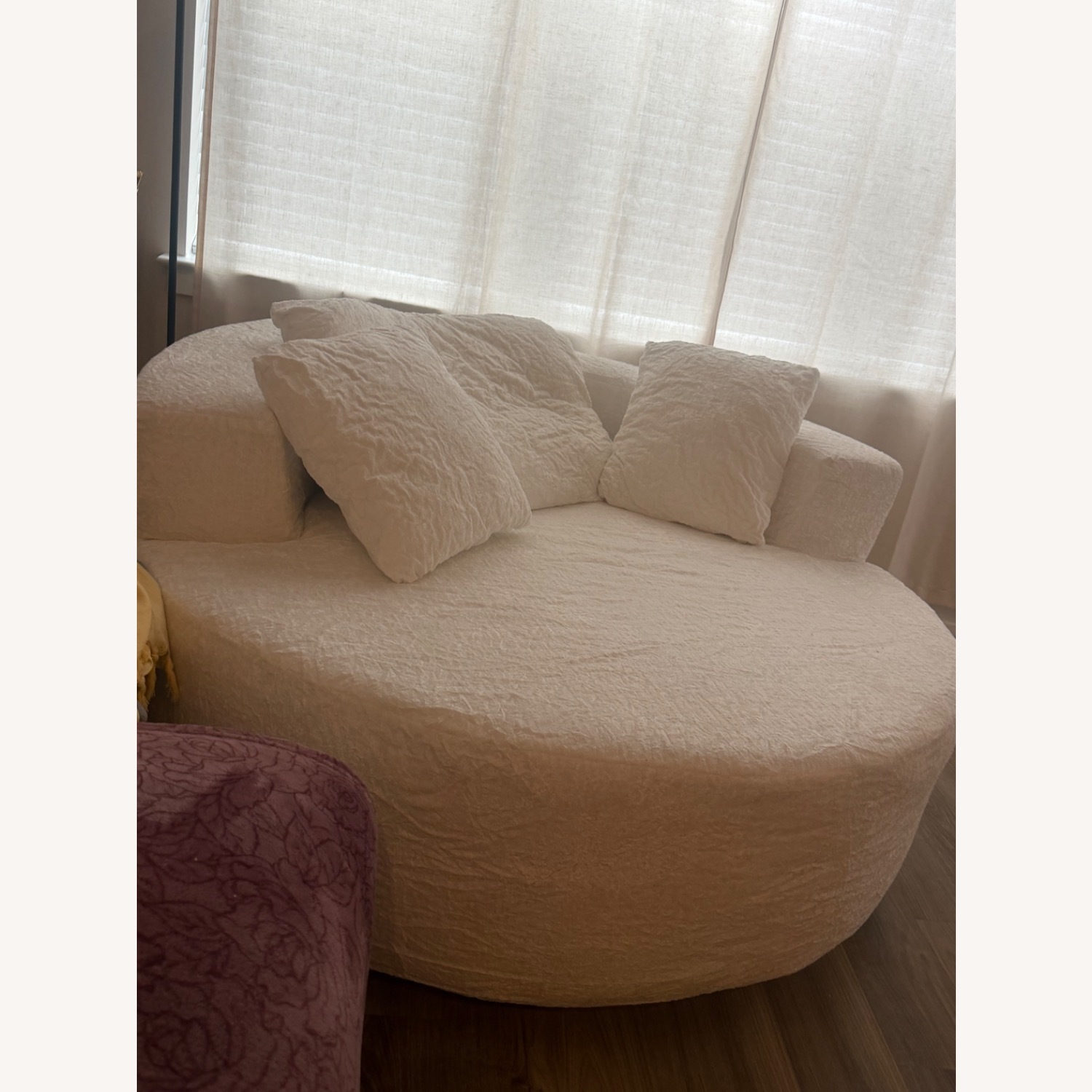 Ball & Cast 360°Swivel Round Sofa - image-3