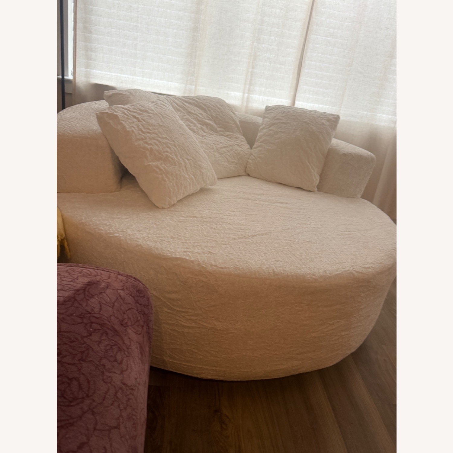 Ball & Cast 360°Swivel Round Sofa - image-2