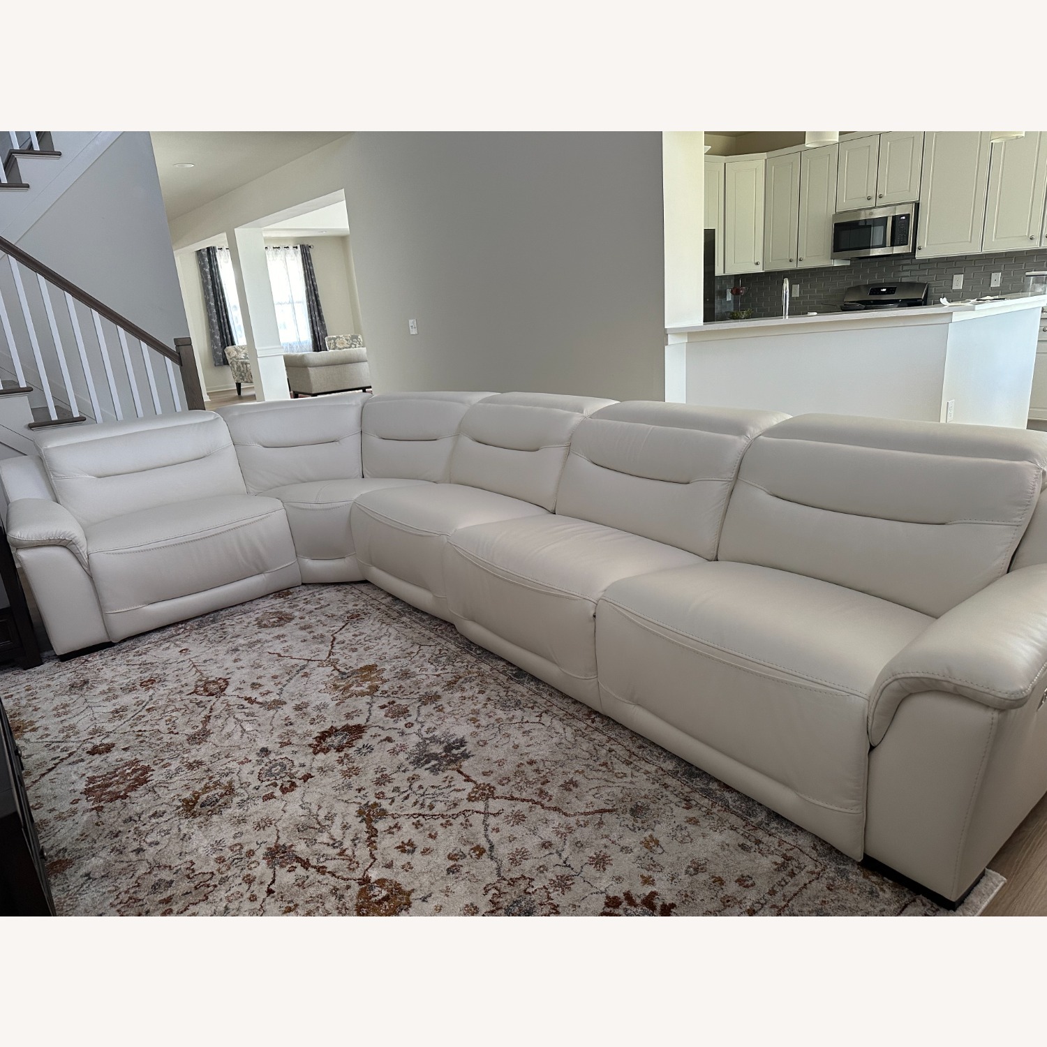 Rooms To Go Gallia White Leather 5 Pc Dual Power Reclining Sectional - image-1