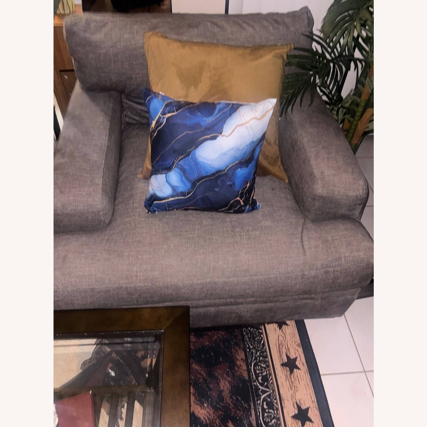 H.M. Richards Light Gray 3+ Piece Sectional - image-4