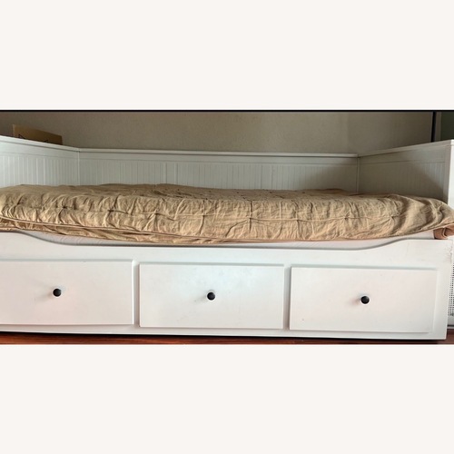 Used IKEA White Solid Wood Hemnes Daybed for sale on AptDeco