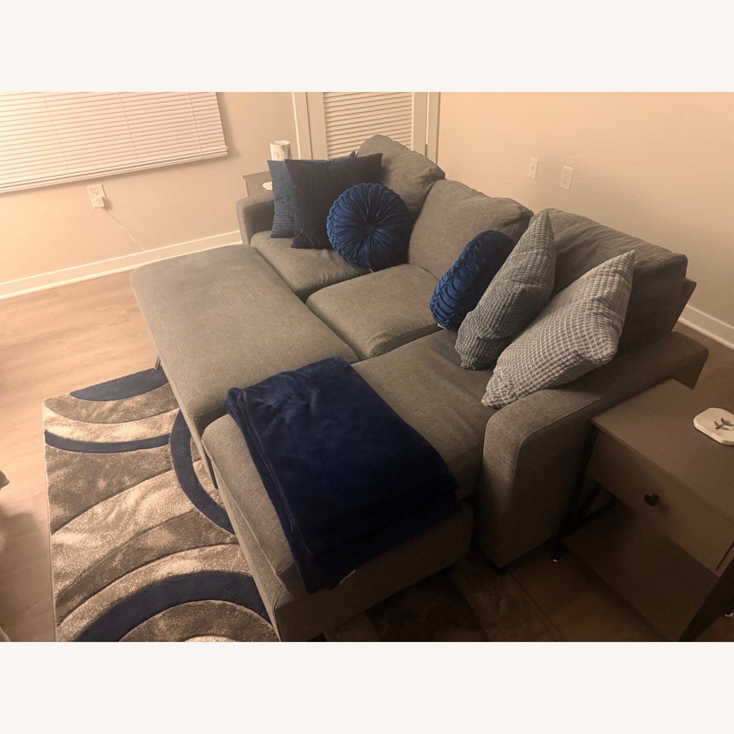 Honbay Reversible Sectional with Ottoman - image-2