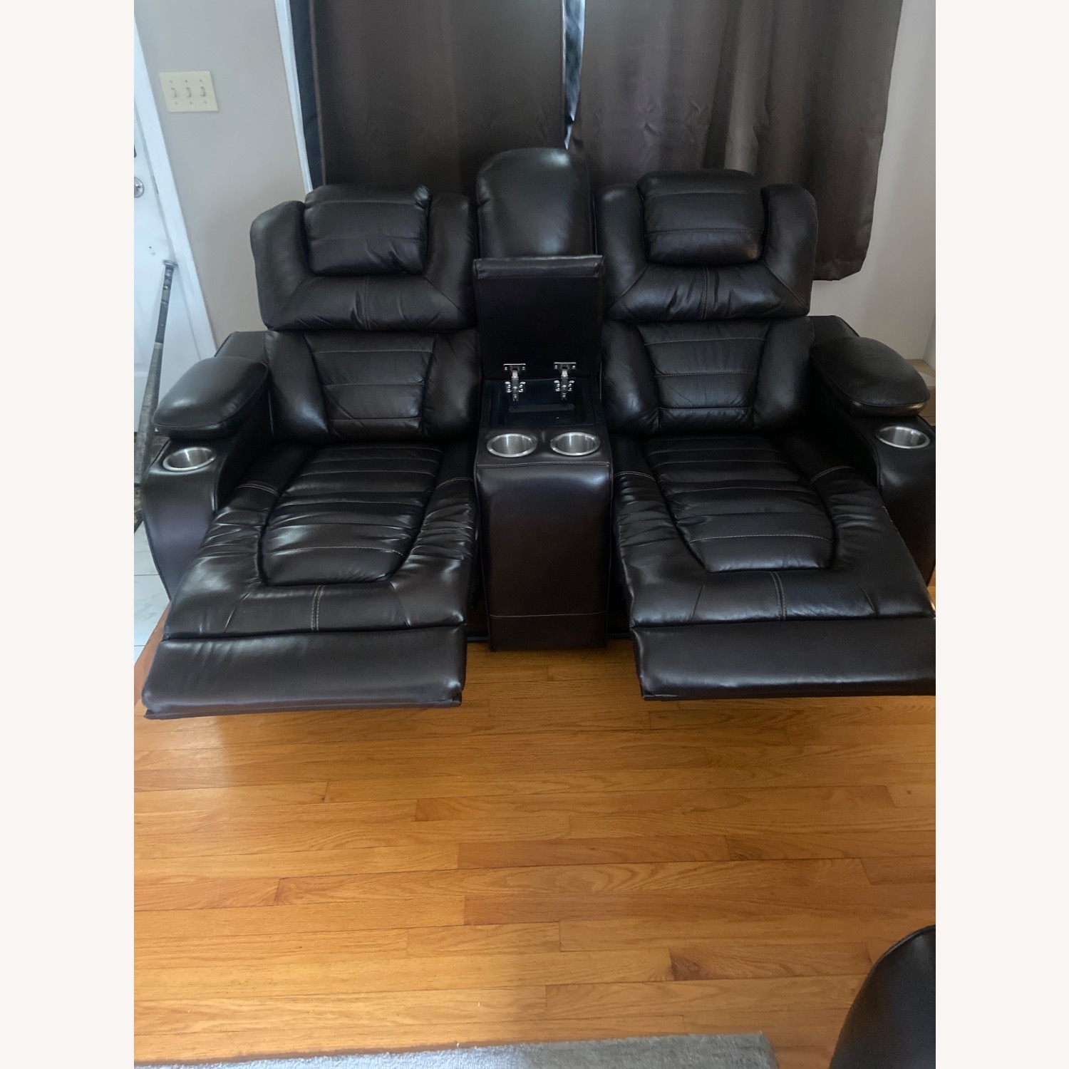 Raymour & Flanigan Othello Dark Brown 2 Seater Sofa - image-4