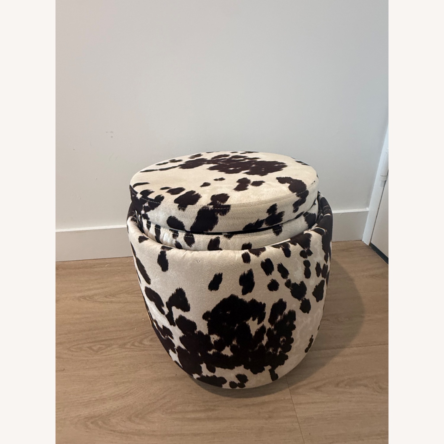 Cow Print Swivel Vanity Stool with Storage  - image-4