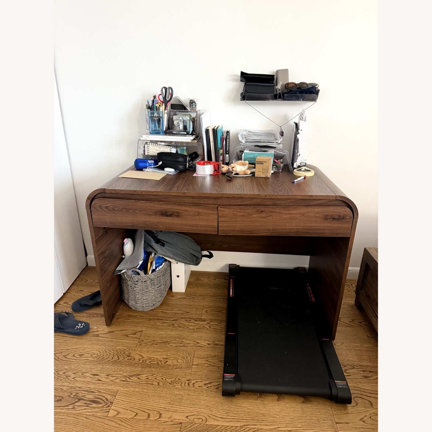 Better Homes and Gardens Juliet Curved Loft Desk - image-6