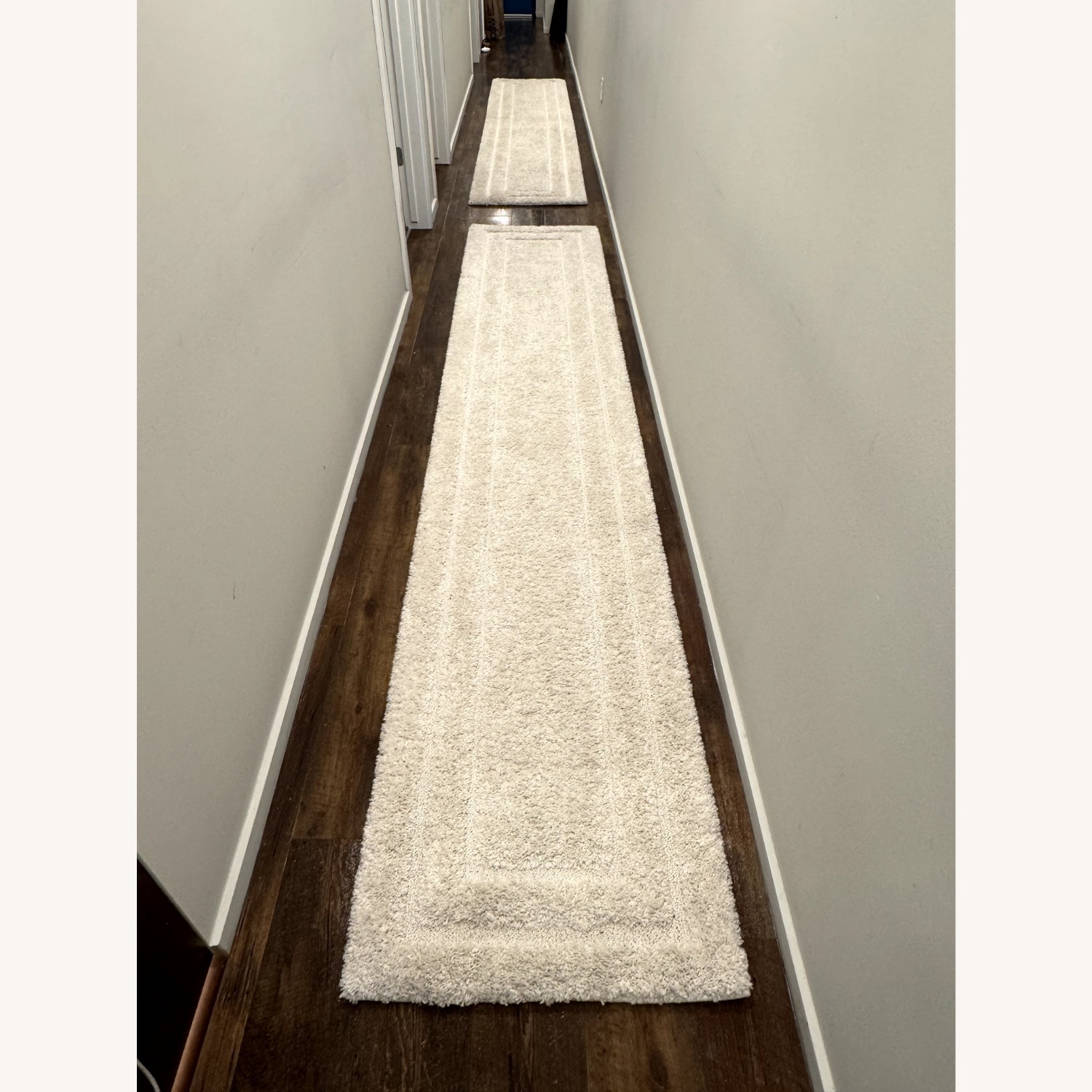 White Runner Rug 2.3' x 11' - image-5