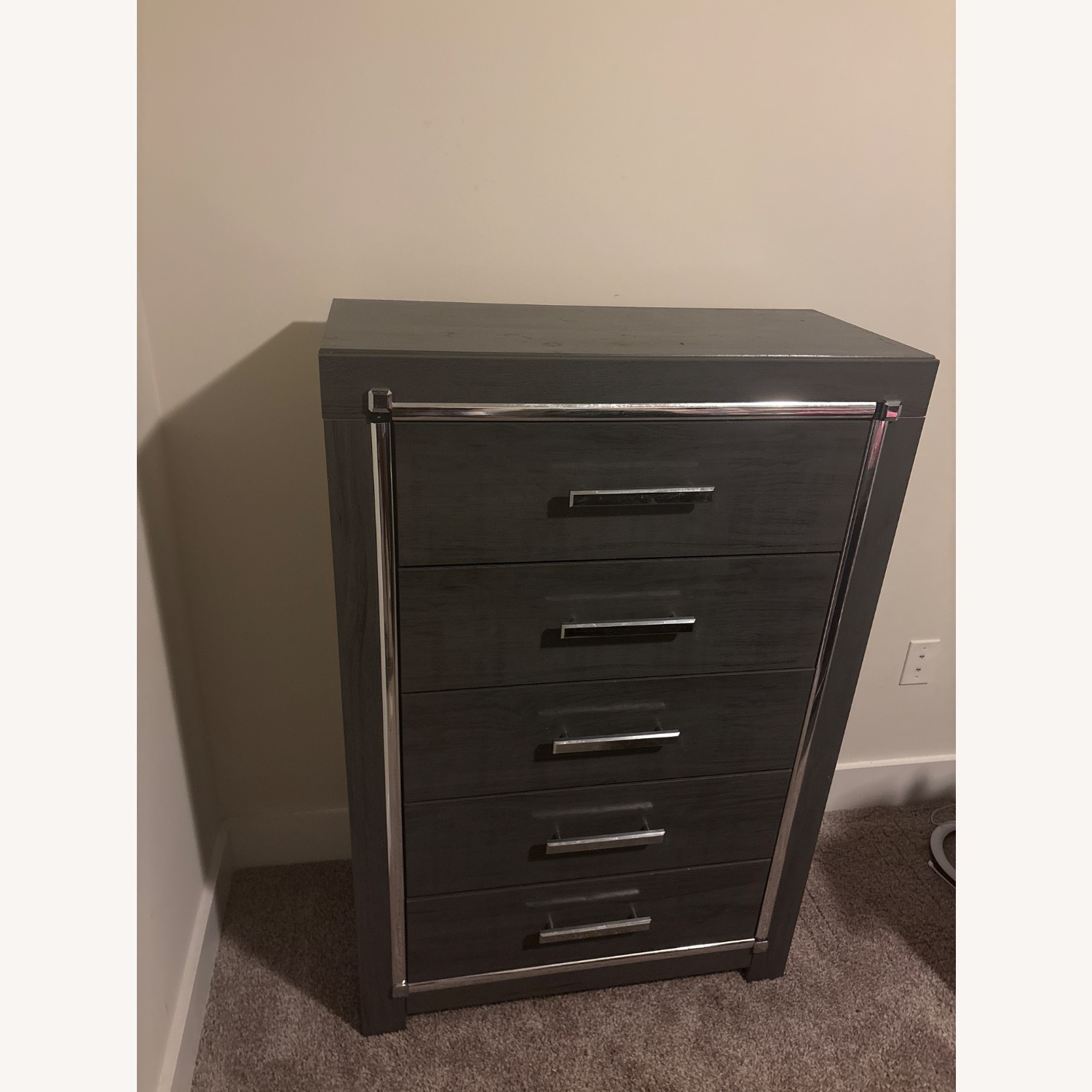 Ashley Furniture Lodanna Light Gray Wood Dresser - image-5