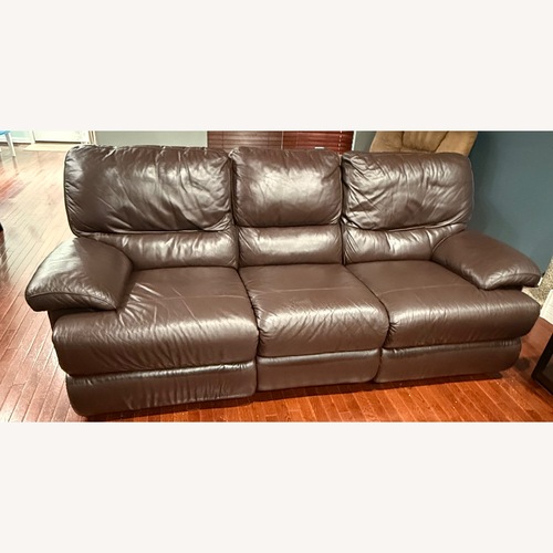 Used Vaughan Bassett 3 Seater Sofa for sale on AptDeco