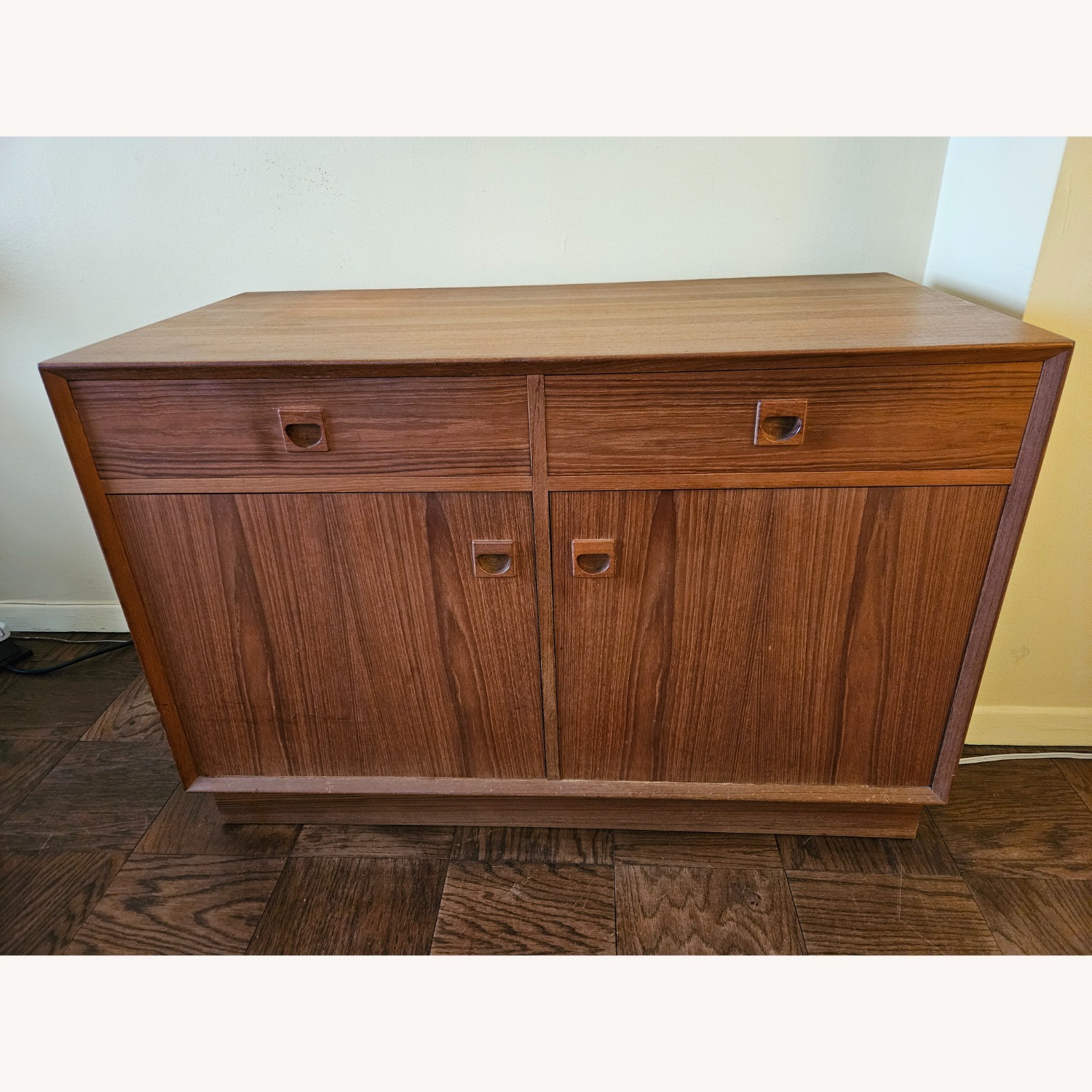 Wood Dresser - image-1