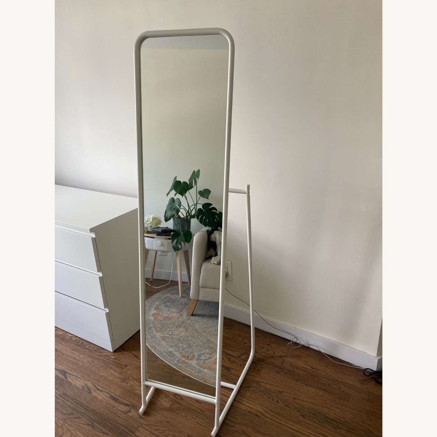 Floor Knapper Mirror with storage - image-2