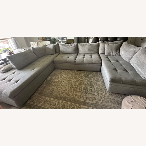 Used Rooms To Go 3 Pc Sectional Sofa with Chaise  for sale on AptDeco