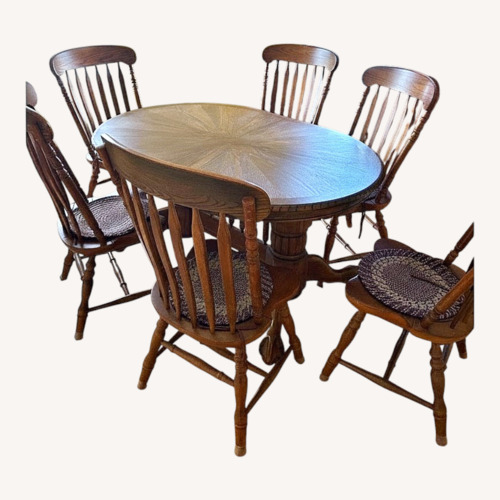 Used Vintage/Antique Natural Dining Set for sale on AptDeco