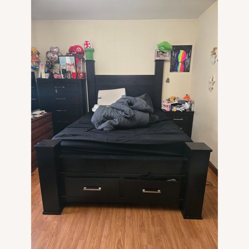 Used Bed Frame for Queen Size Bed for sale on AptDeco