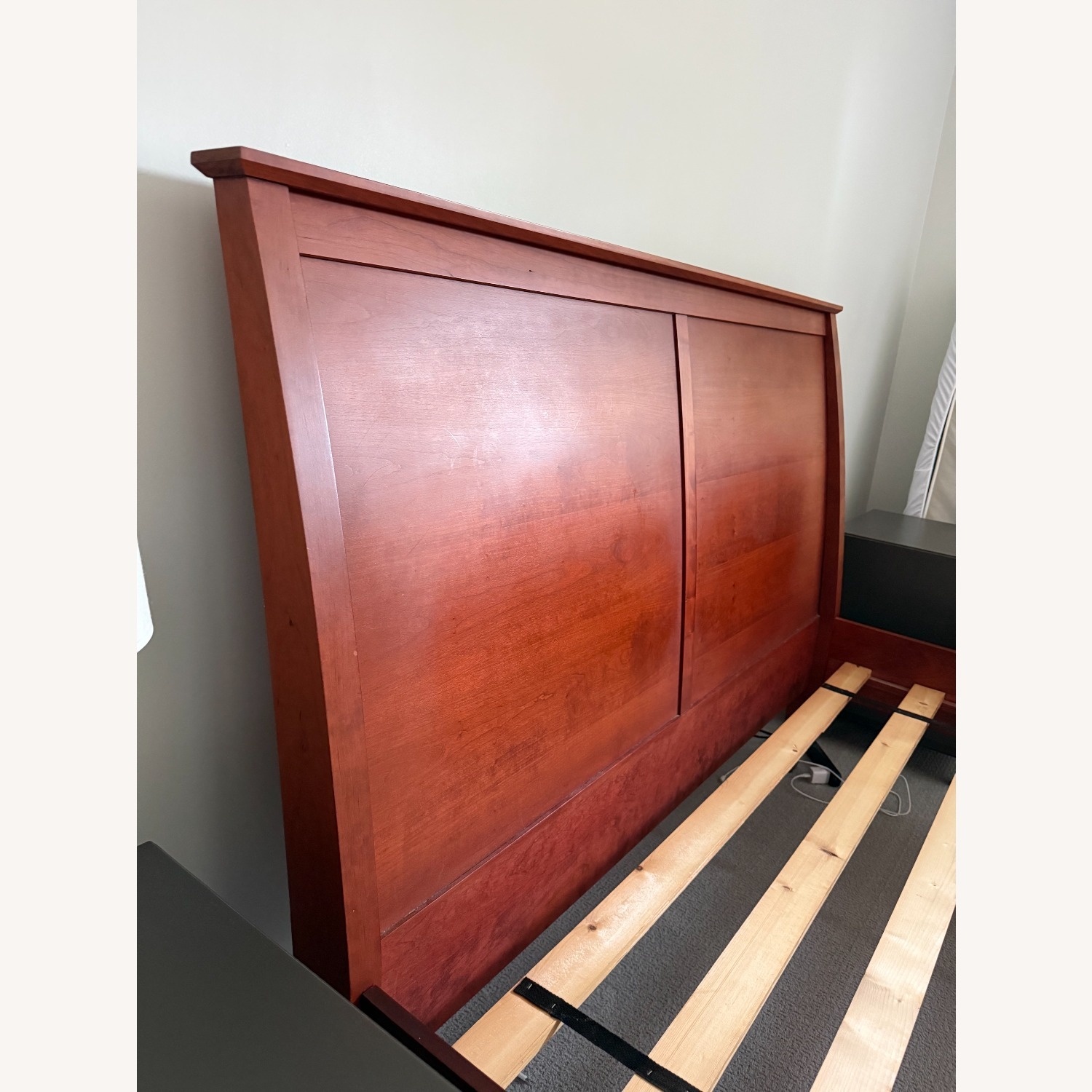 Room & Board Milagro Solid Wood Queen Sleigh Bed - image-4