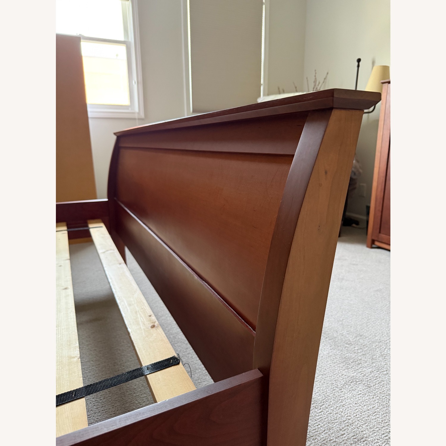 Room & Board Milagro Solid Wood Queen Sleigh Bed - image-5