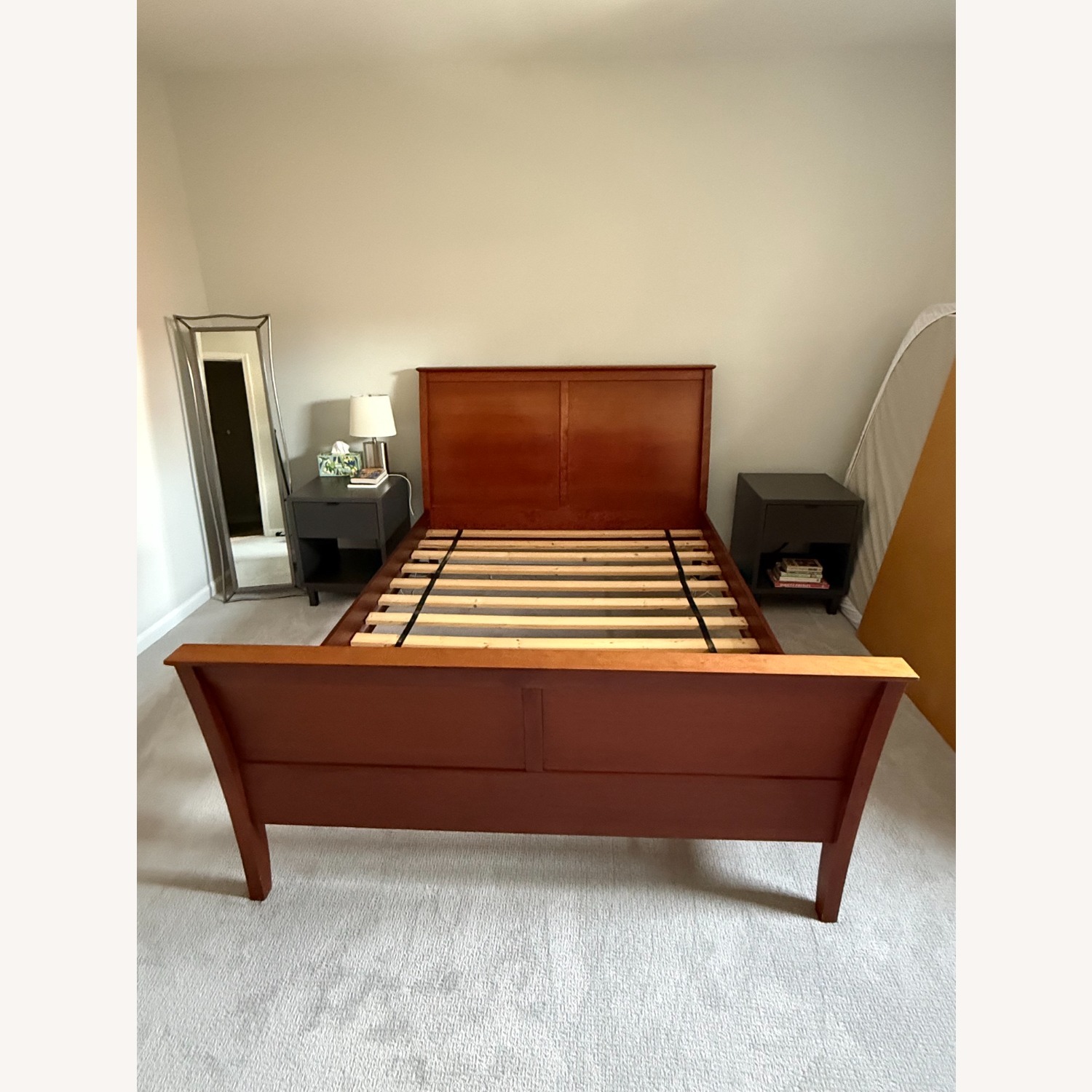 Room & Board Milagro Solid Wood Queen Sleigh Bed - image-7