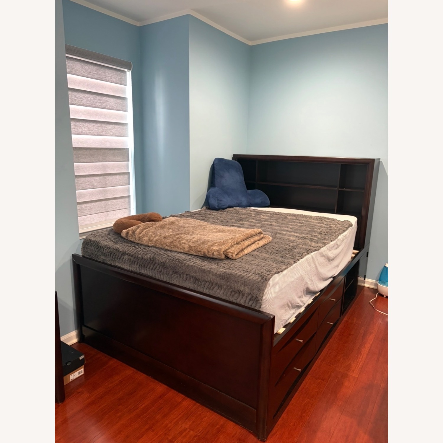 Full Bed with Storage - image-1