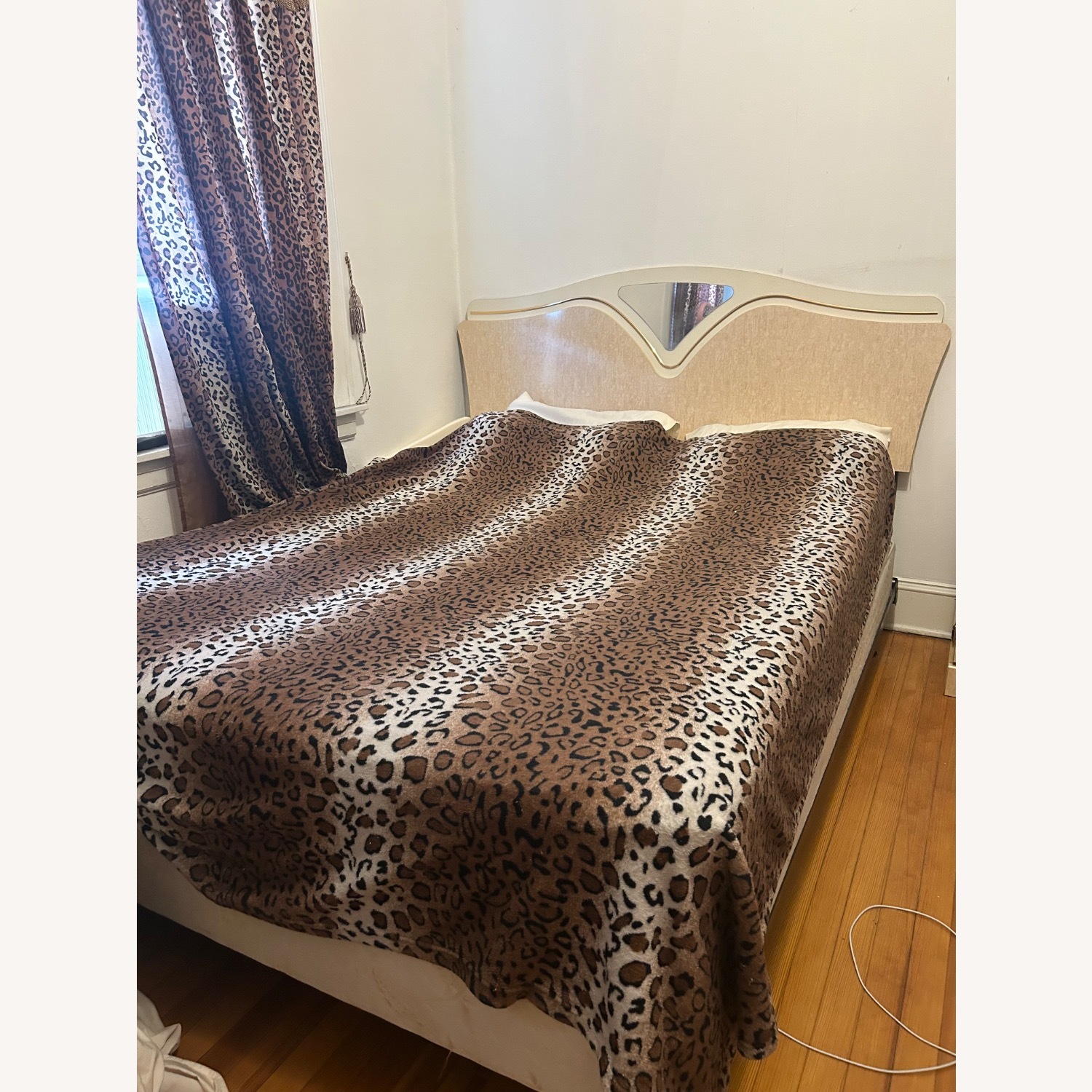 Headboard With Metal Frame - image-1