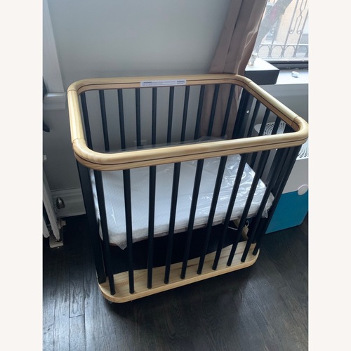 Used Nestig The Candy Cloud Crib for sale on AptDeco