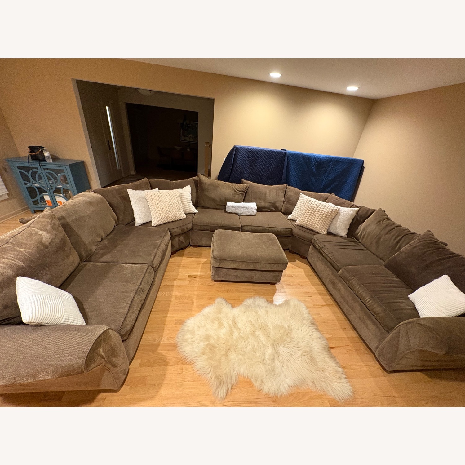Custom Made Brown 8 Seat Sectional Sofa - image-9