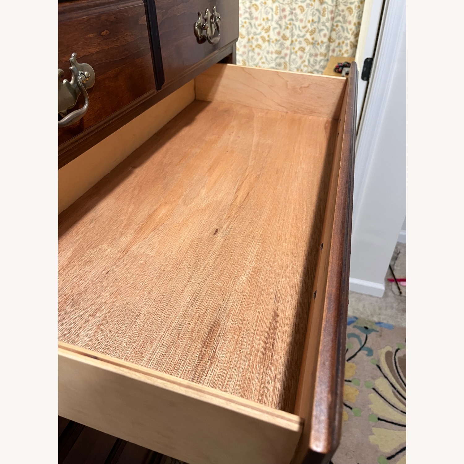 Bernhardt Vintage Mahogany Chest of Drawers - image-11