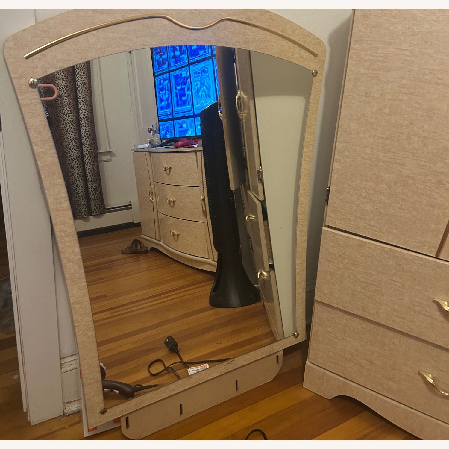 Part of 5-piece Queen Bedroom Dresser - image-3