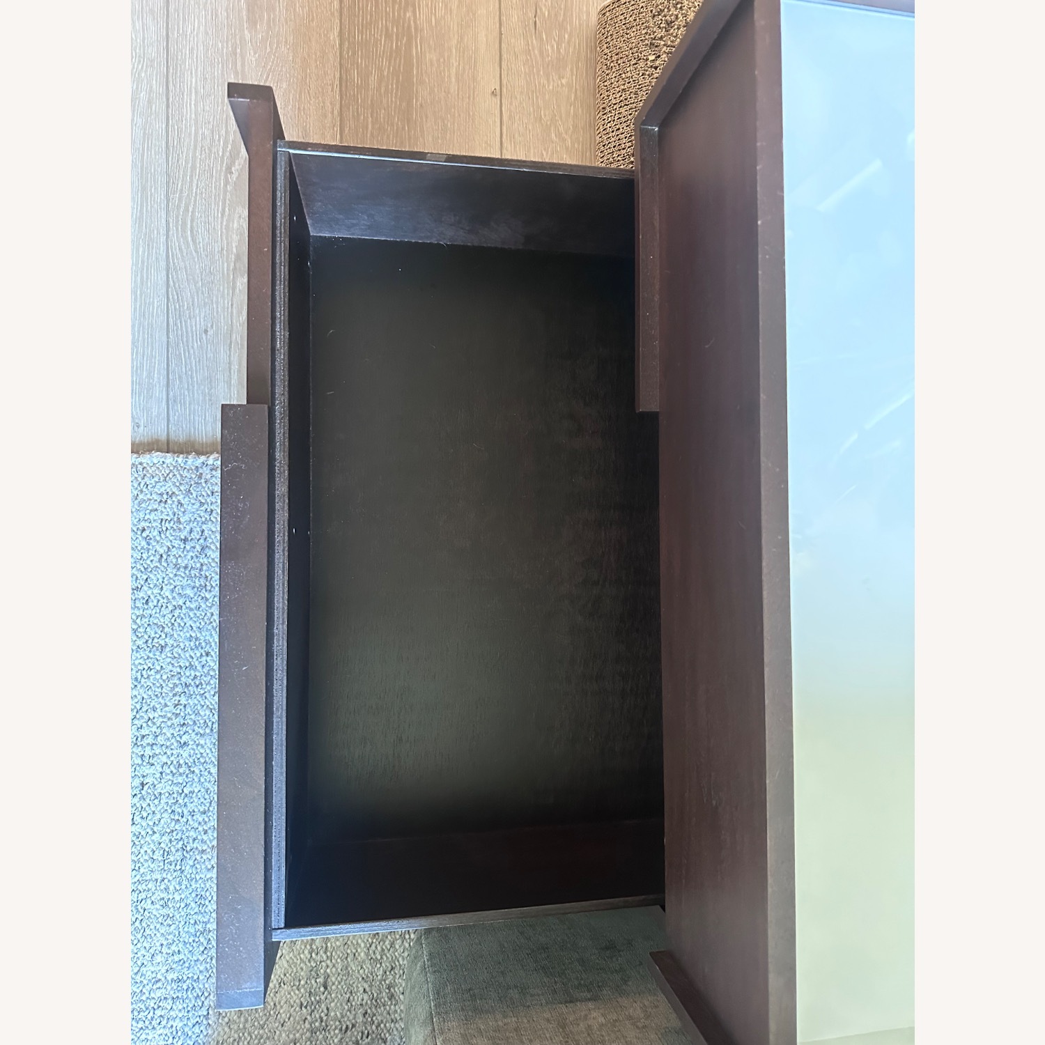 Huppé Swan Nightstand  - image-2